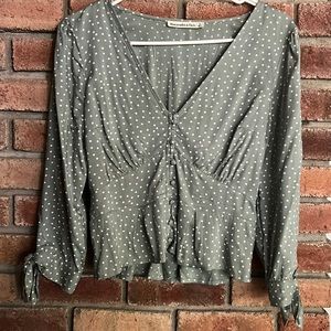A&F (s) dusty blue polka dot blouse